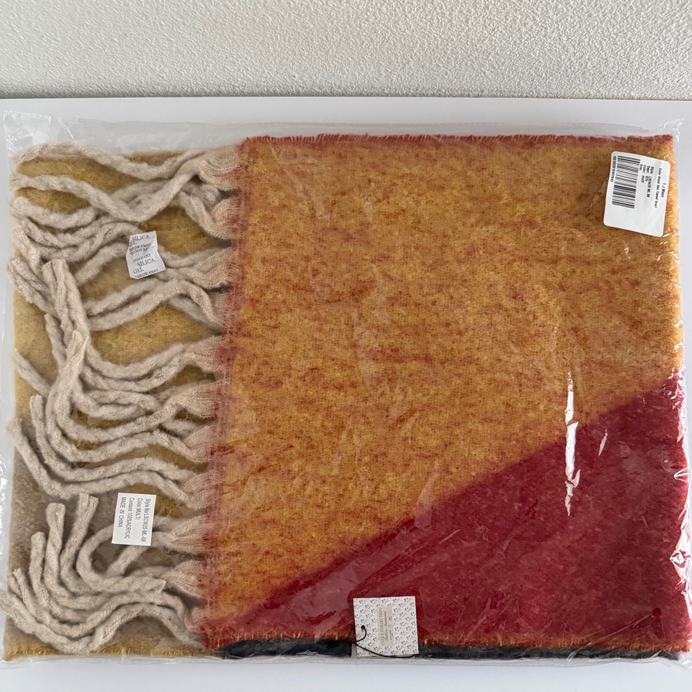 Lulla Collection‎ Geometric Chunky Tassel Scarf NEW